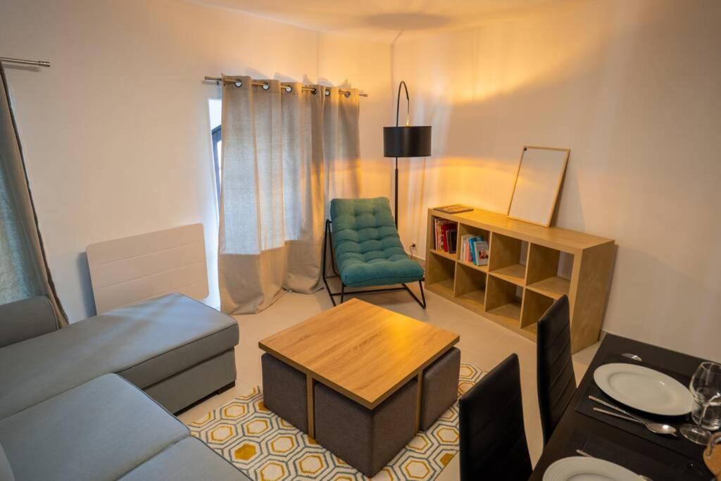 La Veilleuse - Appartement Au Coeur Du Centre Ville 里摩日 外观 照片